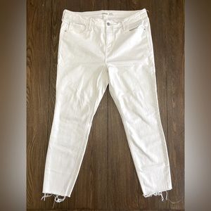 White skinny jeans